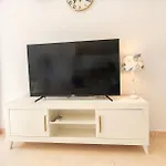 Skol 128 - Great 1-bedroom With Sea Views *