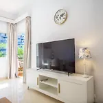 Skol 128 - Great 1-bedroom With Sea Views 公寓