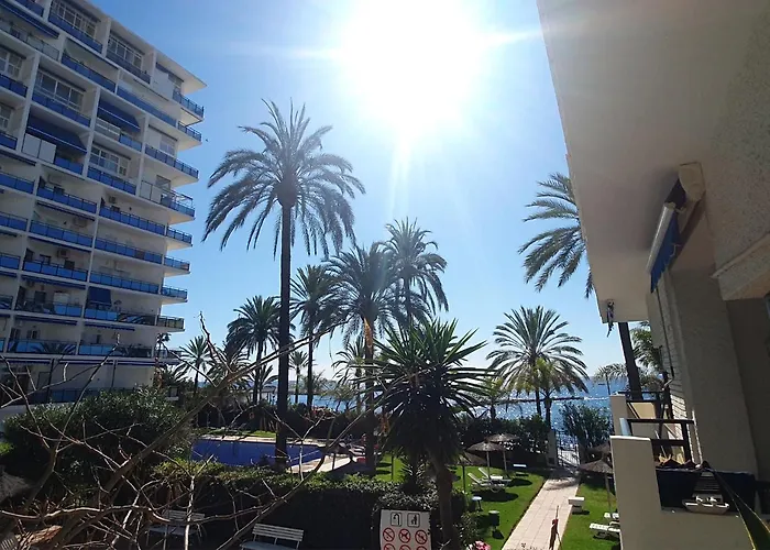 Skol 128 - Great 1-bedroom With Sea Views 아파트 마르베야