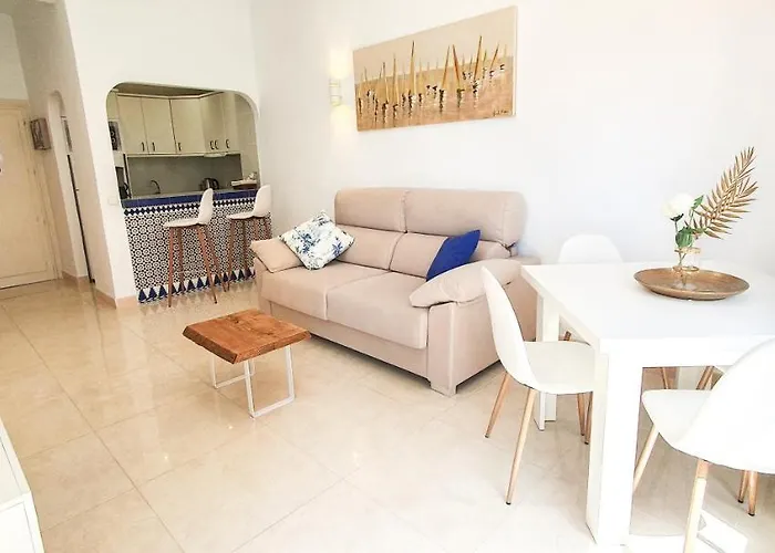 Skol 128 - Great 1-bedroom With Sea Views * 마르베야