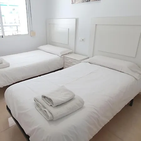 Skol 128 - Great 1-bedroom With Sea Views *