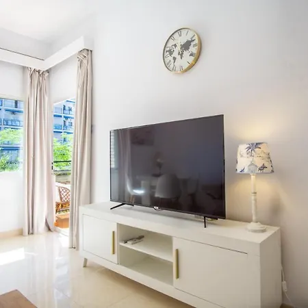 Skol 128 - Great 1-bedroom With Sea Views Appartement